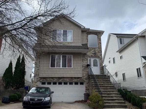 60 Avon Pl, Staten Island, NY 10301