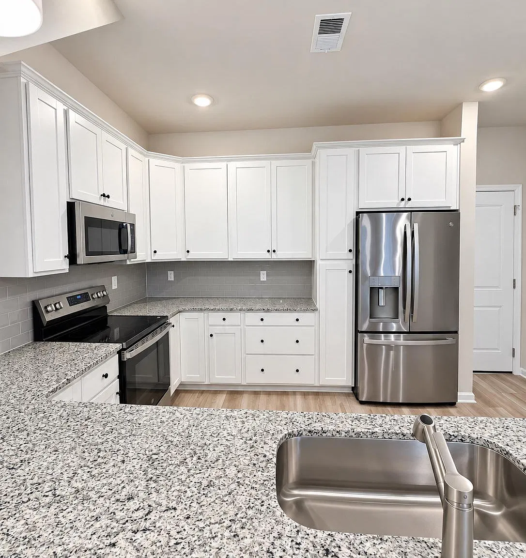Goose Creek Village Condo — Photo 2