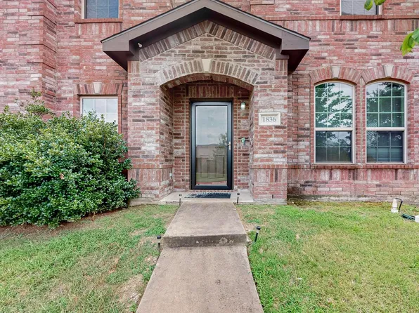 1836 Pioneer Way, Lancaster, TX 75146
