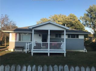 96 Well Ave, Cottageville, WV 25239