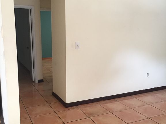 5th image of 3387 SW 1st Ave #3387