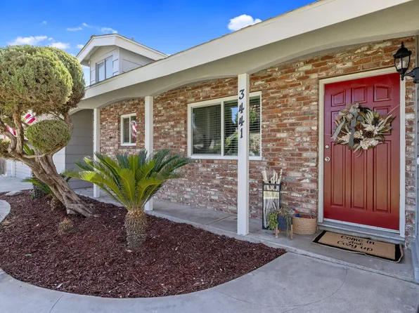 3441 W Iris Avenue, Visalia, CA 93277