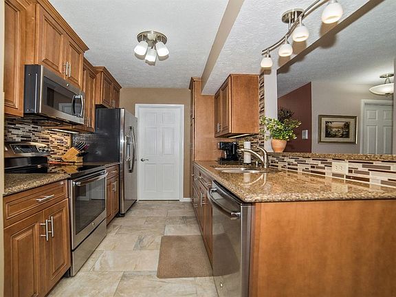 5th image of 8870 Eagleview Dr APT 4