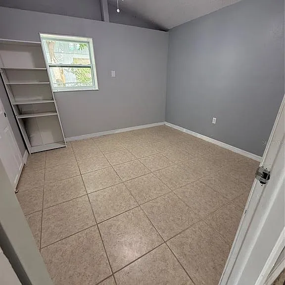7325 Ivanhoe Dr — Photo 6