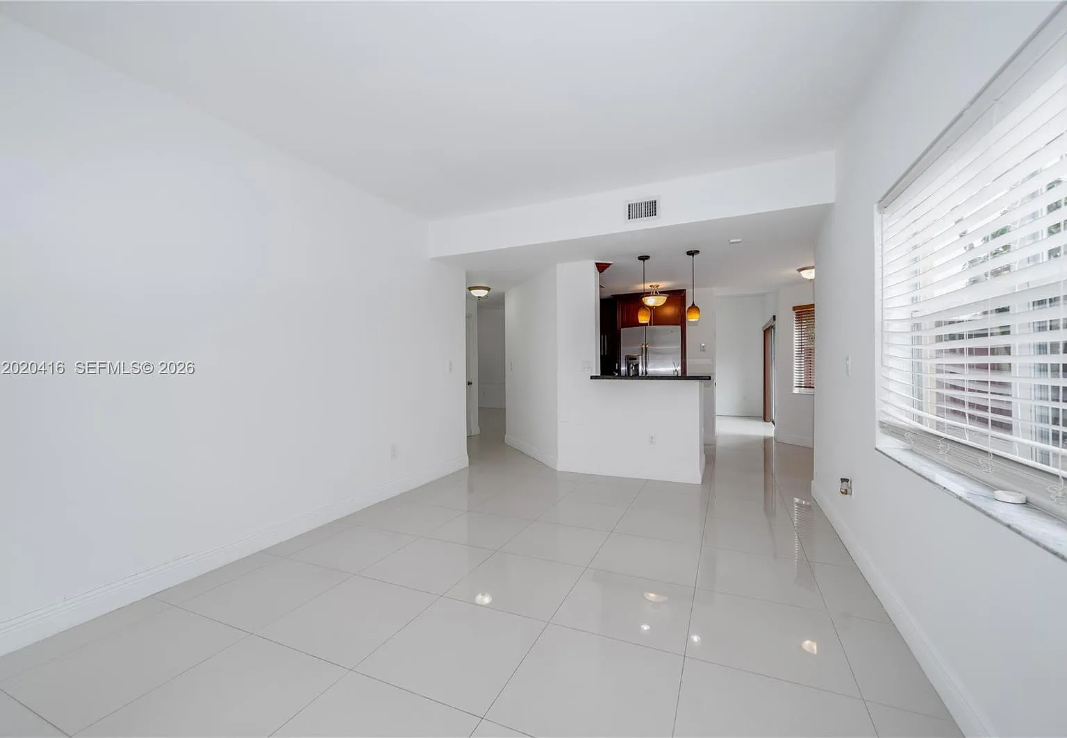 3 bed, 2.5 bath, 1815 sqft, $3,800 — Photo 4