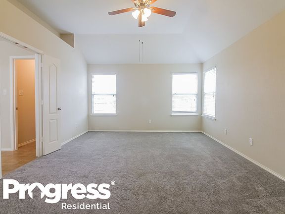 2nd image of 5408 Creek Hill Ln