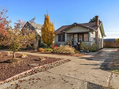 805 S 9th Ave, Yakima, WA, 98902