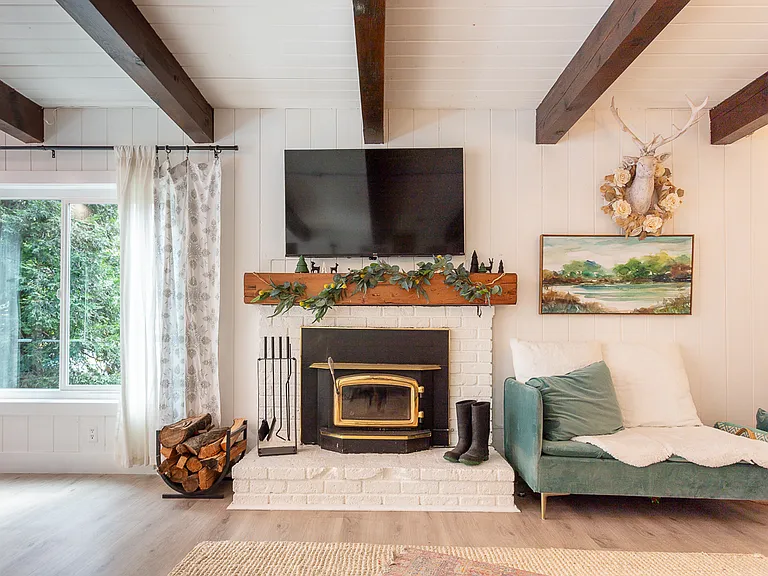 220 Oak Dr — Photo 21