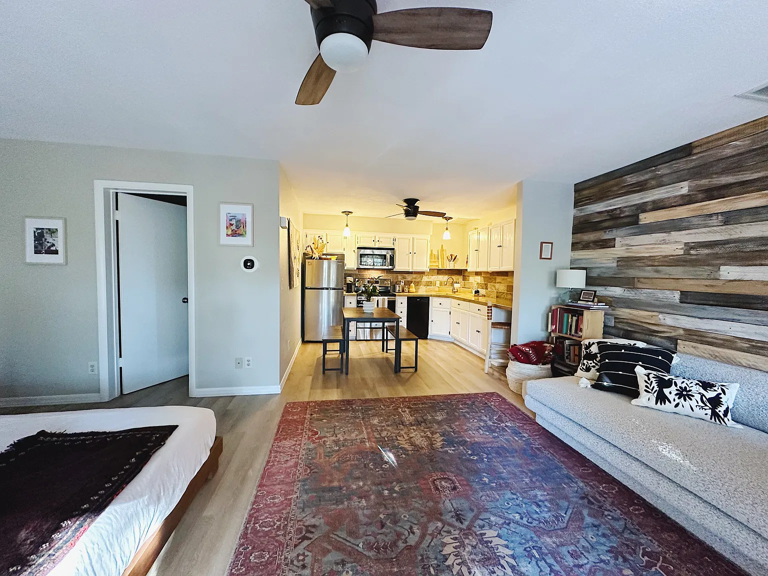 Studio, 500 sqft, $1,400 — Photo 3