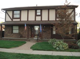 31 W Annabelle Ave, Hazel Park, MI 48030