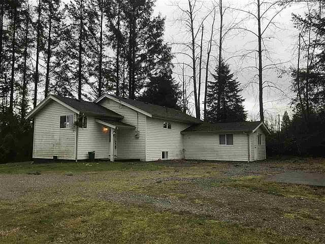 1st image of 8667 Dewdney Trunk Rd