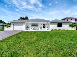 359 Beacon St, Tequesta, FL 33469