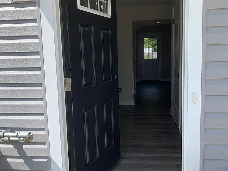 409 Comfort Rd — Photo 3