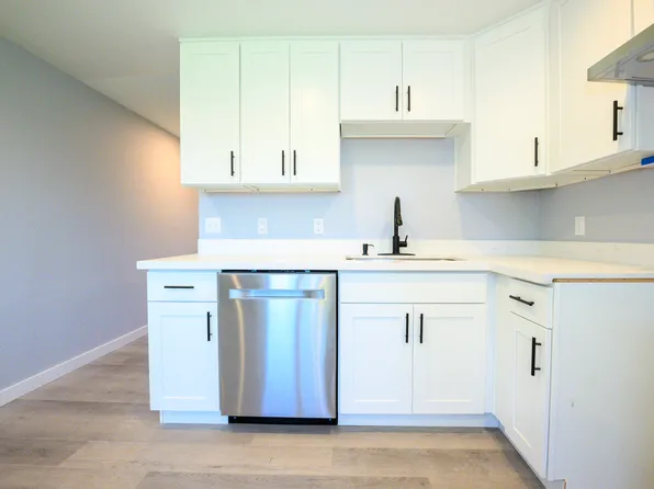 840 SW 154th St APT 4, Burien, WA 98166