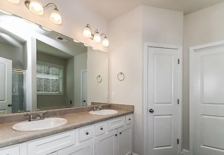 Quinn Residences at Vista Lakes — Photo 33