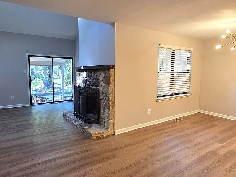 620 Jaeger Ct — Photo 12
