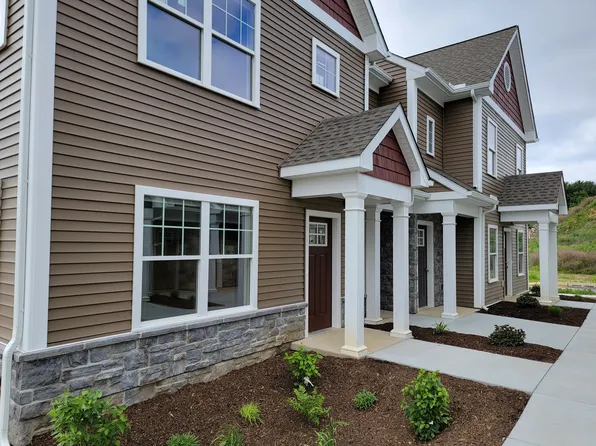 11 Yacht Ave APT B, Ephrata, PA 17522