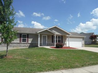 104 Robin Hood Dr, Troy, MO 63379