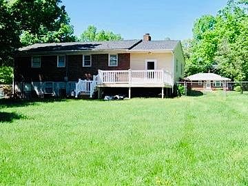 3rd image of 221 Bumgarner Dr