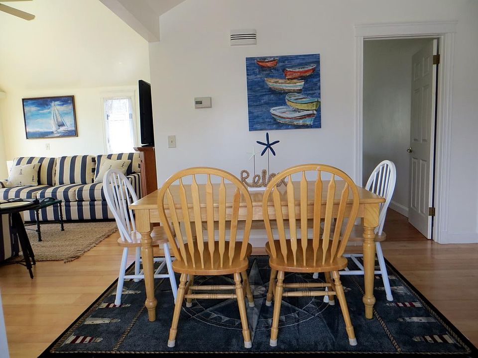 46 Houston Ave, Narragansett, RI 02882 Zillow