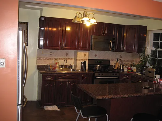 Rented by 18 REALTY | media 22