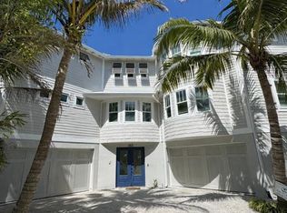 112 11th St S, Bradenton Beach, FL 34217