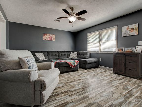 3rd image of 181 Greenhill Way
