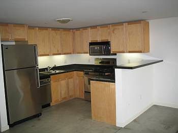 3rd image of 690 Pennsylvania Ave APT 216