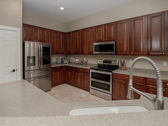 5th image of 13598 W HOLLY Street