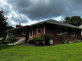 2729 Luther Rd, Maryville, TN 37804