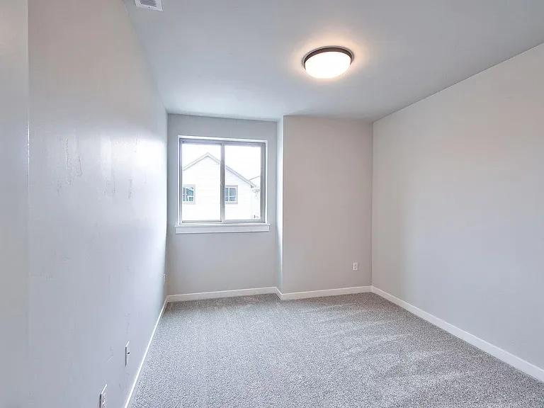 5623 SE 80th Ave — Photo 15