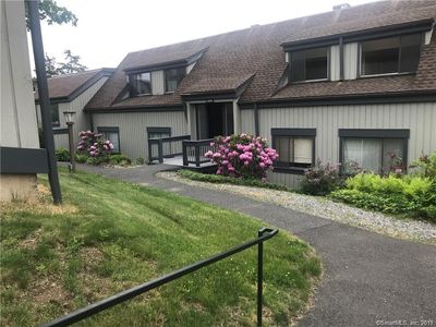211 Heritage Vlg, Southbury, CT, 06488