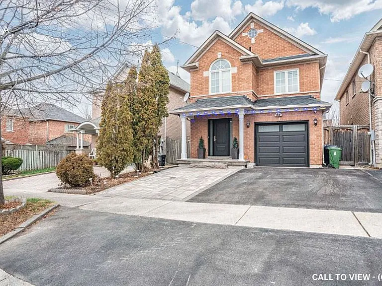 4 Purdy Cres #2 — Photo 16