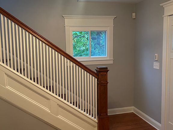 Foyer Second View