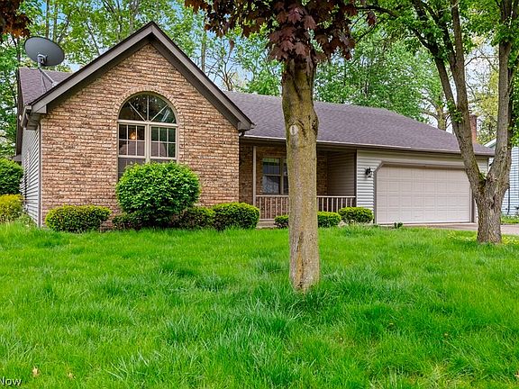 2nd image of 314 Greenwood Ct