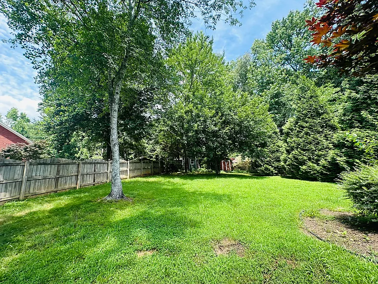 101 Foxwatch Cir — Photo 9