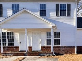 979 W Pueblo Dr, Jacksonville, NC 28546