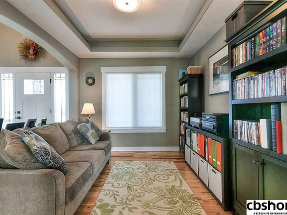 4th image of 10453 S 125th Ave