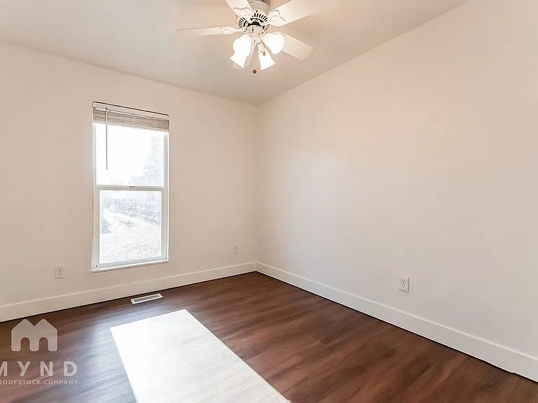 821 S Patton Ct — Photo 16