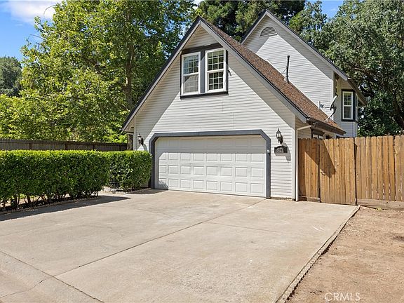 3rd image of 821 Victorian Park Dr