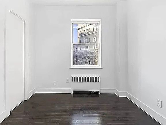 3rd image of 34 8th Ave APT 3C