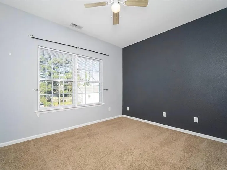 1107 Carver Ave — Photo 10