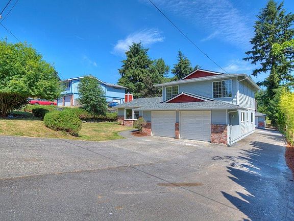 3rd image of 5915 98th St E