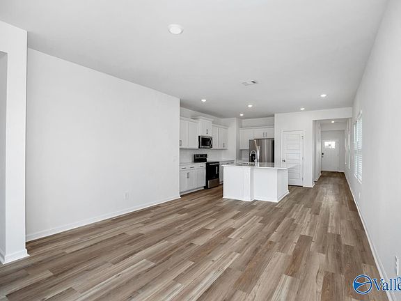 5th image of 8157 Gaskin Blvd