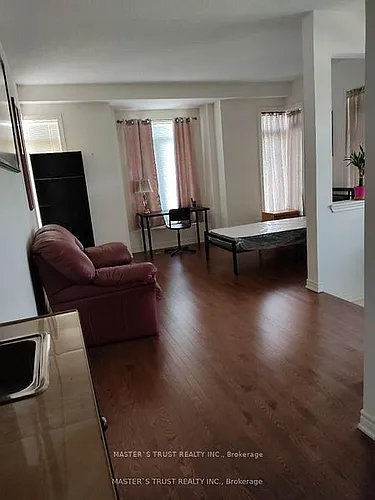 25 Brock Ave #MAIN Photo 1
