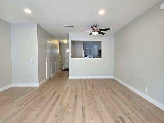 4th image of 69 Bentwood Ln