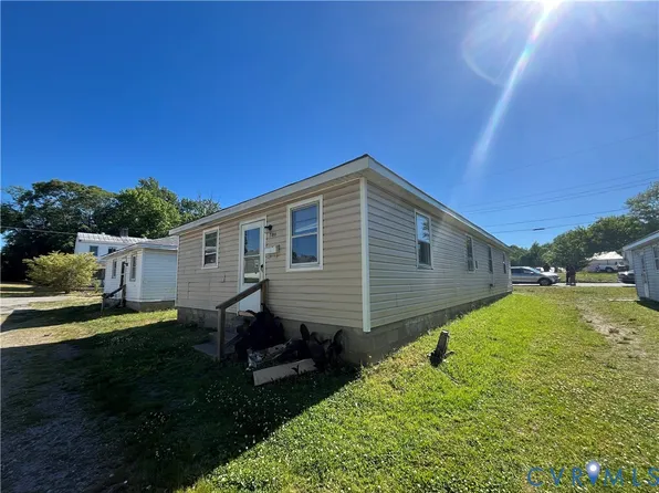 749 Mount Airy St, Petersburg, VA 23803