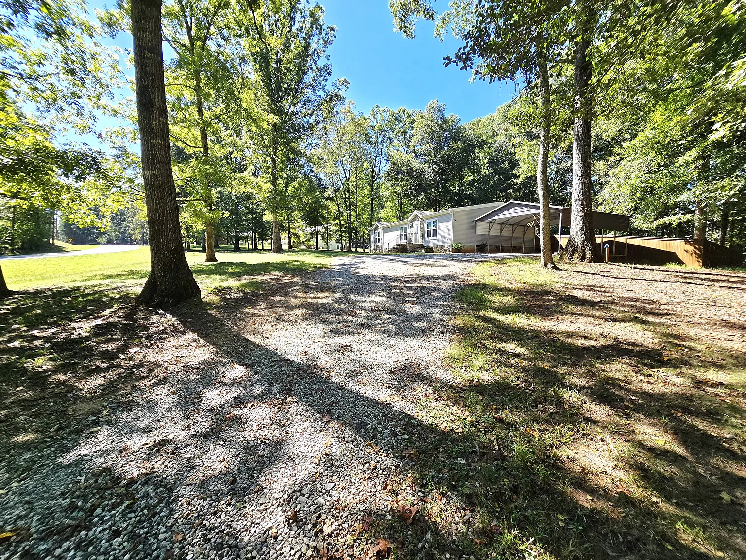 3 bed, 1890 sqft, $2,350 — Photo 2