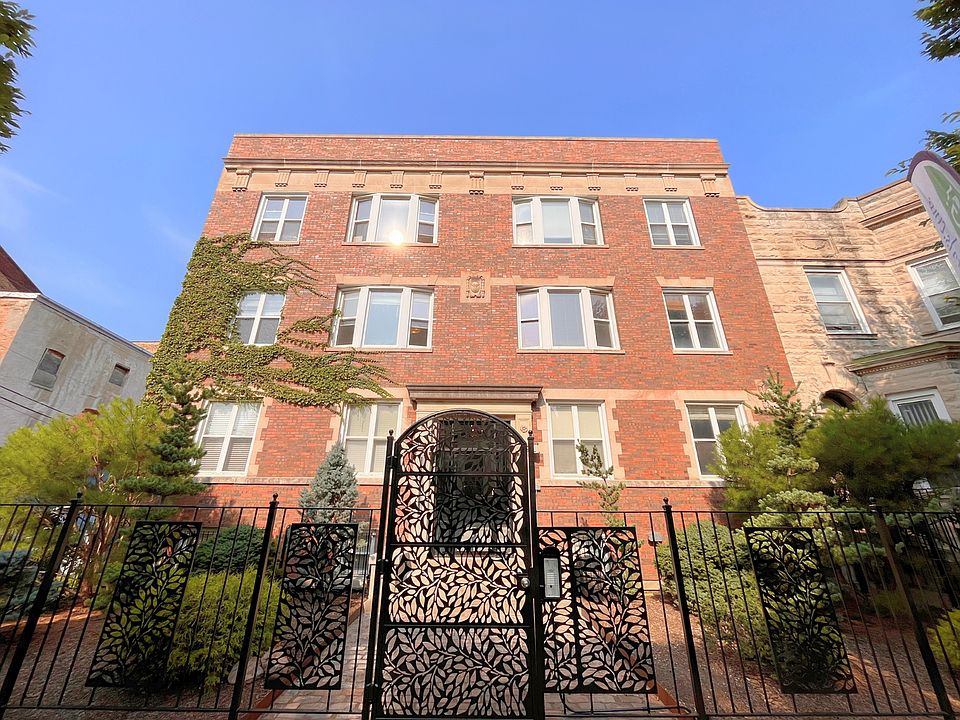 1st image of 4240-42 S Calumet Ave #3N