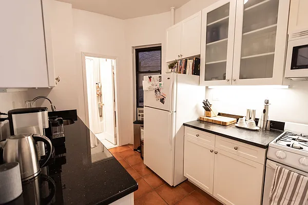 Rented by Compass | media 6